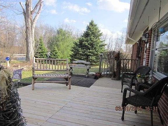 Porch. Nice wood deck Welcomes your Family and Friends to sit for a Spell