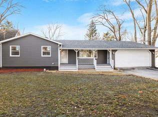 155 Juliet Ct, Clarendon Hills, IL