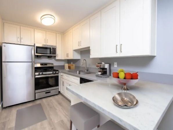 9353 Pioneer Blvd #43ED1220F