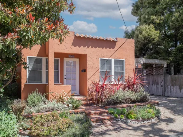 313 Walnut St, Pacific Grove, CA 93950