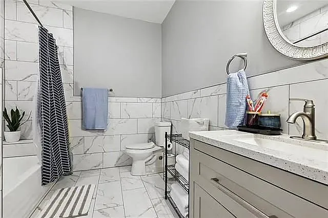 1334 Tricou St — Photo 6