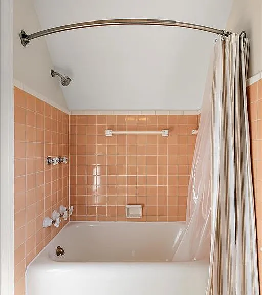 2136 Dorchester Rd — Photo 34