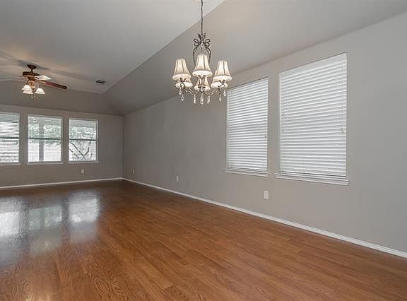 3rd image of 2305 Eisenhower Dr