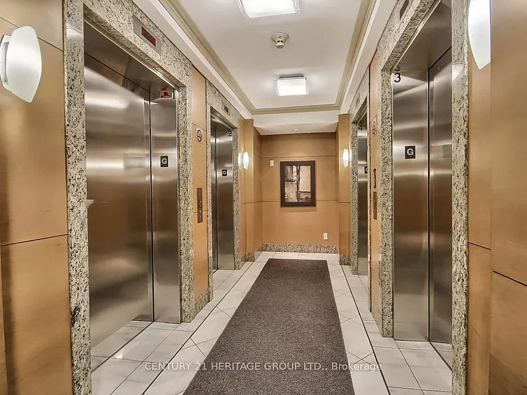 4978 Yonge St #1211 — Photo 4