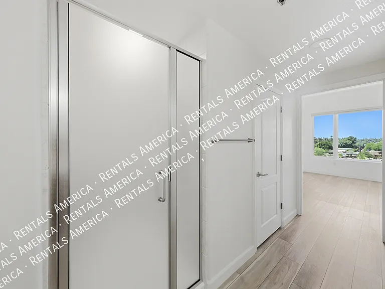 2302 N Central Ave #409 — Photo 21