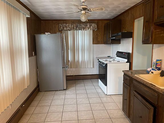 2nd image of 98 Hawkins St Floor 2