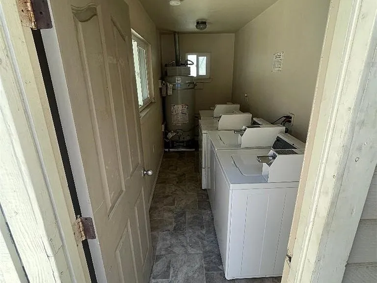 421 N Euclid Ave — Photo 15