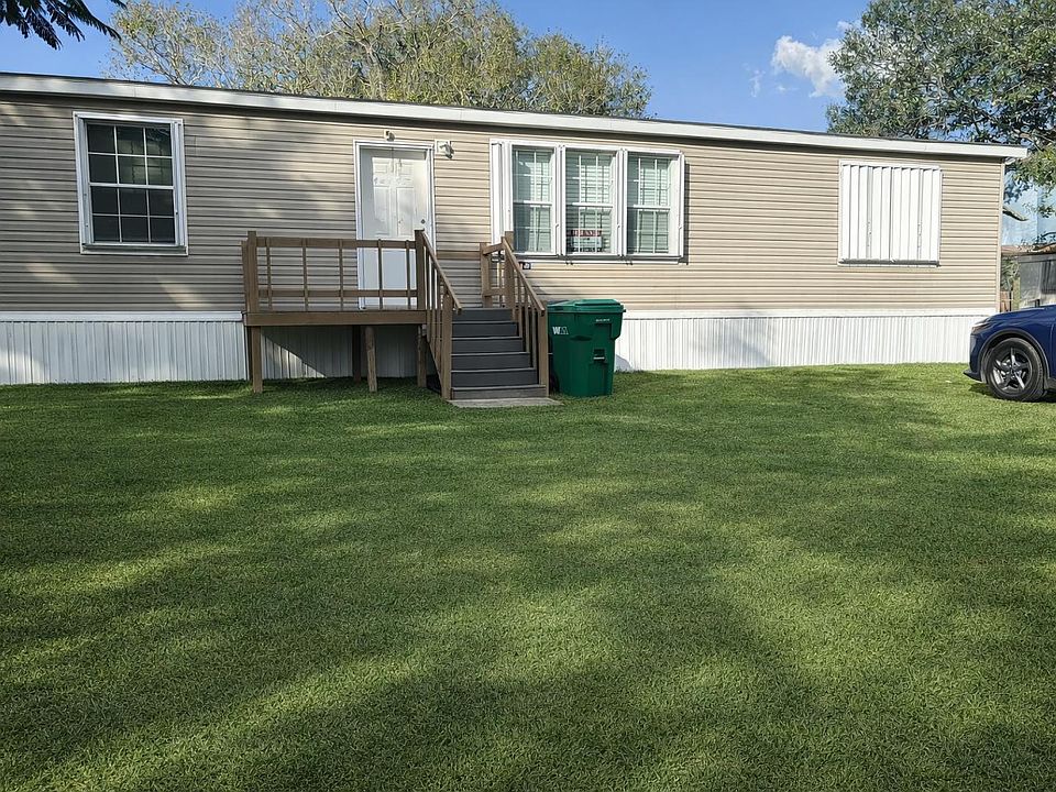 1st image of 4415 SE 23rd Court