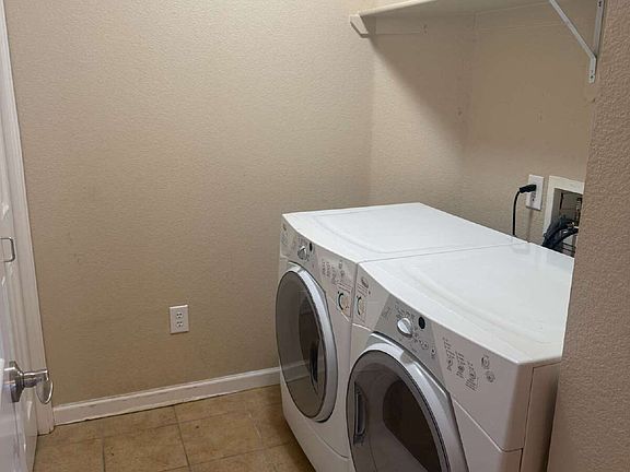 5th image of 7820 Inverness Blvd Unit 207