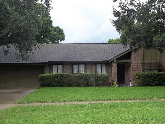 2nd image of 595 Grand Plaza Dr