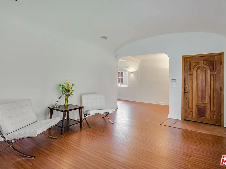 4264 Mildred Ave — Photo 6