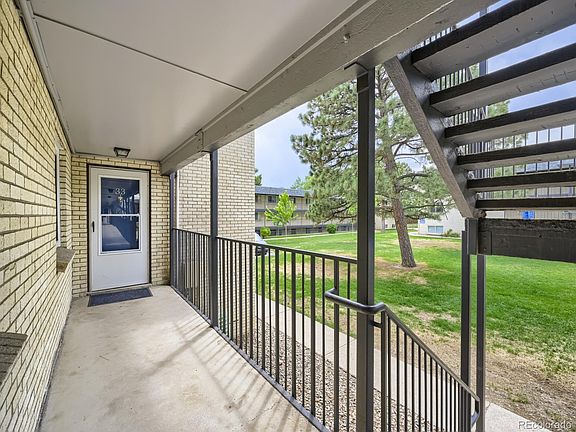 3rd image of 1723 Robb Street #33
