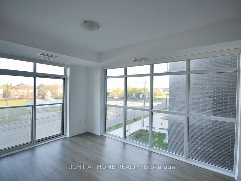 450 Dundas St E #306 — Photo 5