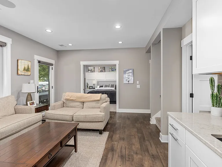 7002 Silver Lake Dr NE — Photo 25
