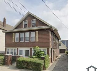 79 Beekman St #1, Staten Island, NY 10302