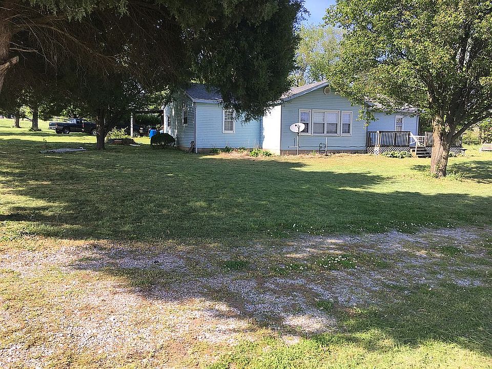 2nd image of 570 Savah Rd