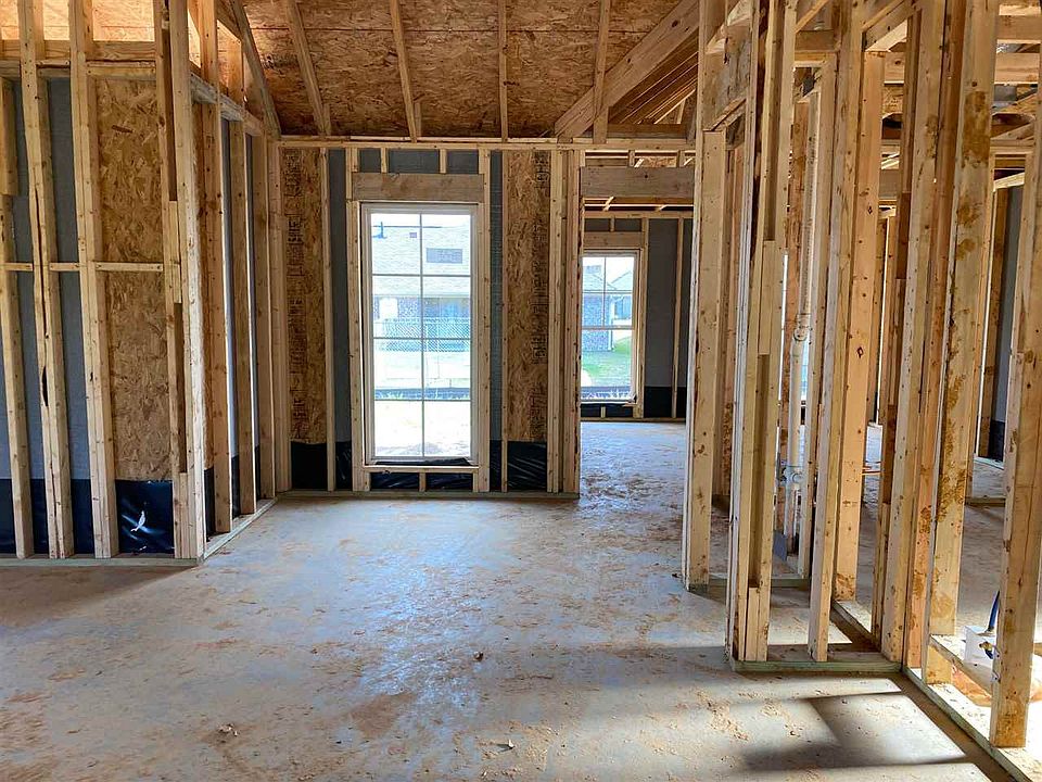 2nd image of 1524 Arcadia Ln