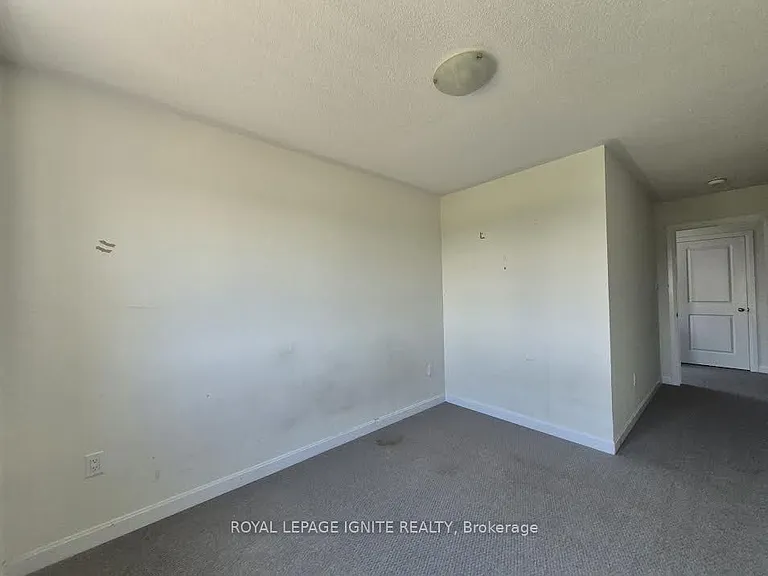 137 Gildersleeve Blvd — Photo 16