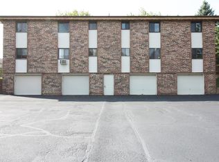 625 Hartridge Dr, Hartland, WI 53029