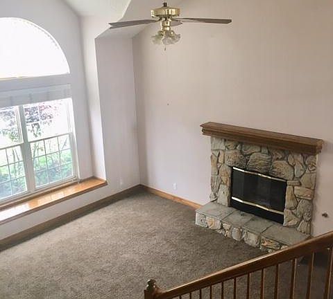 4th image of 15655 Conser St