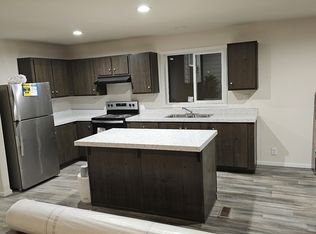 923 1st St, Newport, WA 99156