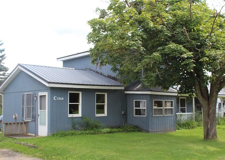 2nd image of 1309 Dale Rd