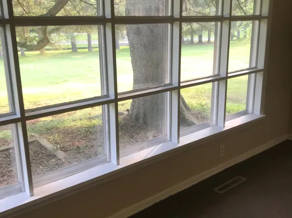 6127 Green Rd, Haslett, MI 48840