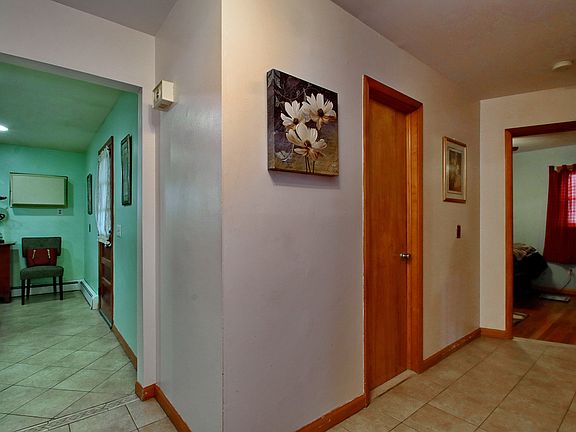 1st Flr Entry Foyer