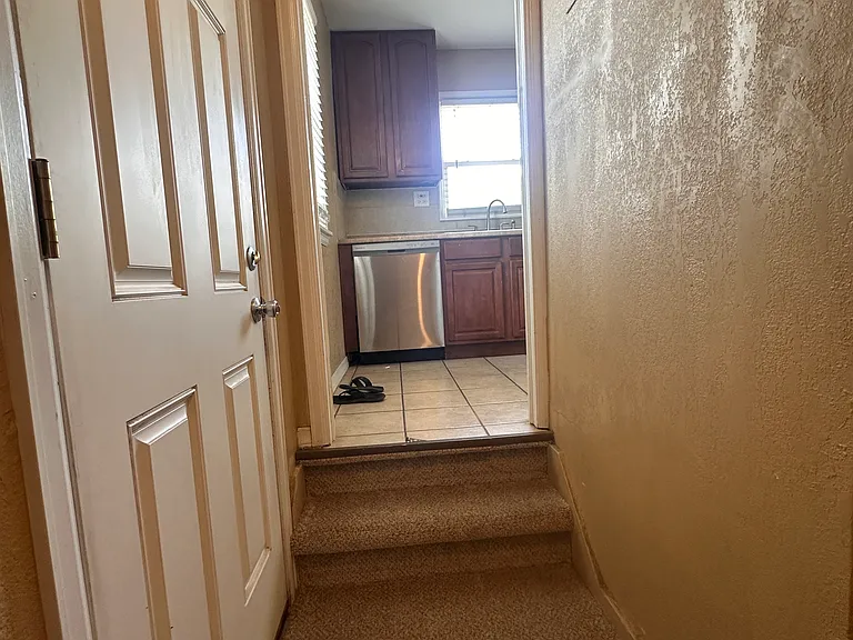 814 Julian St — Photo 21