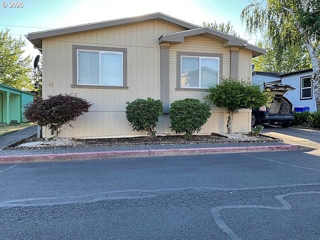 1st image of 1949 SE Palmquist Rd Unit 41