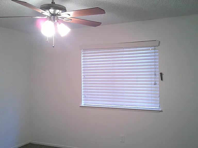 5053 N Roosevelt Ave #102 — Photo 9