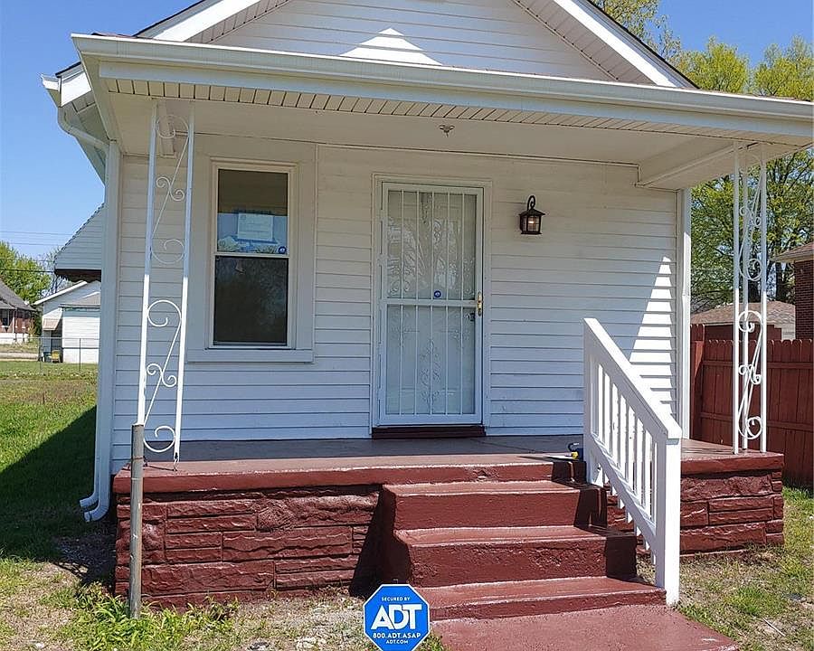 1st image of 2433 Saint Louis Ave