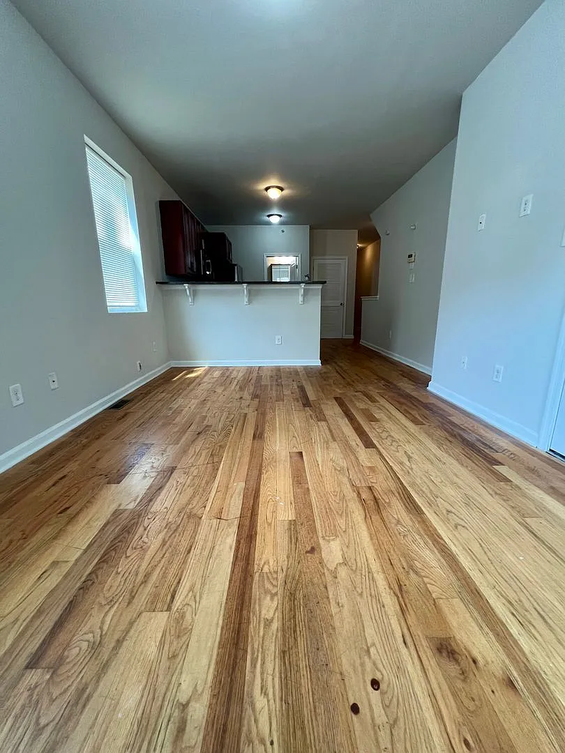 17th St N 2106 — Photo 4
