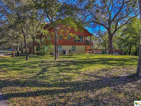 5th image of 110 Elm Dr