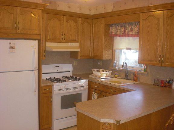 5th image of 16 Nash Ct