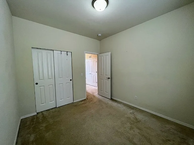 9212 Campus Glen Dr NE — Photo 22