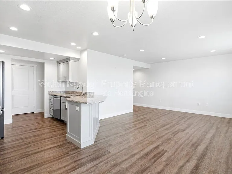 4173 S 2825 W #206 — Photo 6