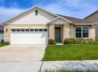 2705 Lilyturf Ct, Tavares, FL 32778