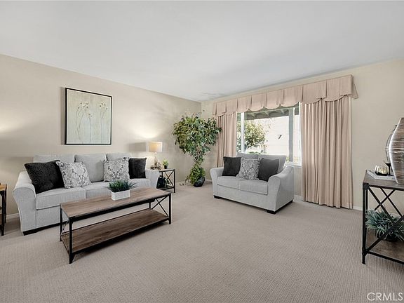 5th image of 1020 Woodcrest Ave