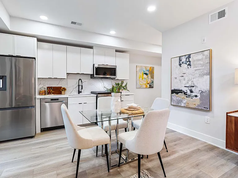 Paxton Park Apartments — Photo 41