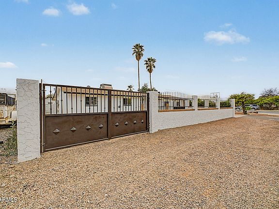 4th image of 2801 E ANGELA Drive
