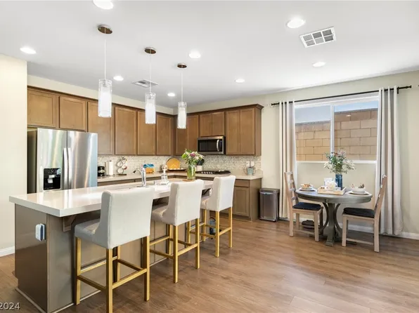 8001 Tank Loop St, Las Vegas, NV 89166