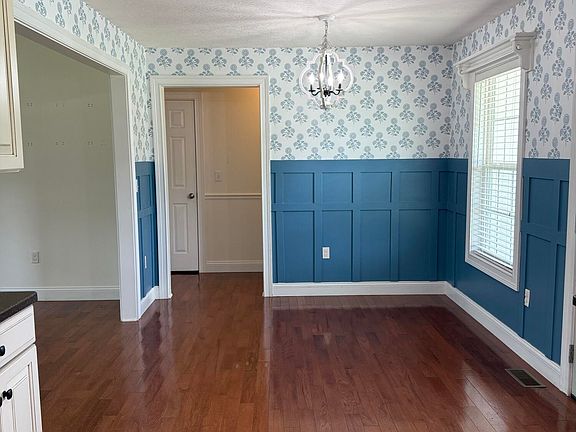 4th image of 345 Eagle Dr