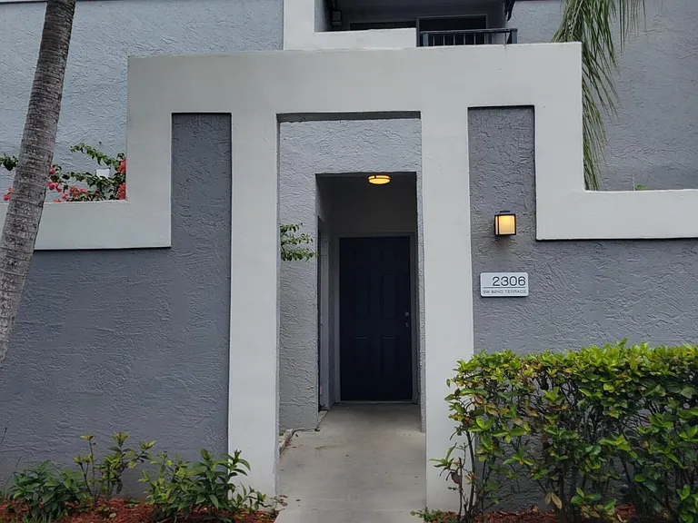 2306 SW 82nd Ter #2306 — Photo 20