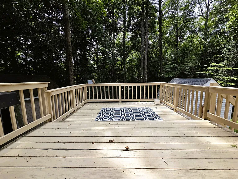 2519 Providence Creek Rd N — Photo 31