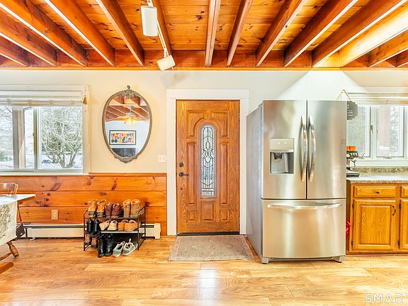 3rd image of 39 Long Pond Road South