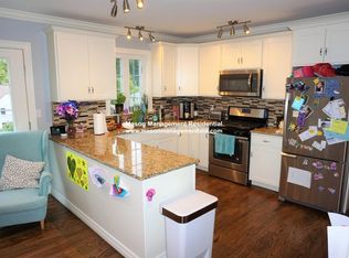 67 Hillcrest St #1, Waltham, MA 02451