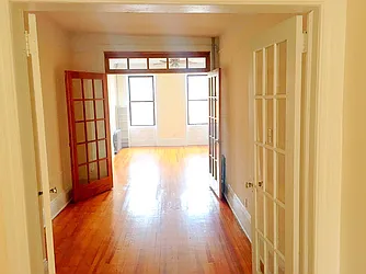 Rented by Rapid Realty Cobble Hill