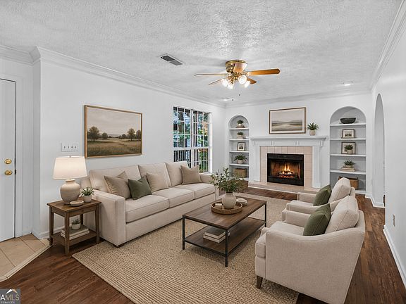 4th image of 4791 Cedar Dr
