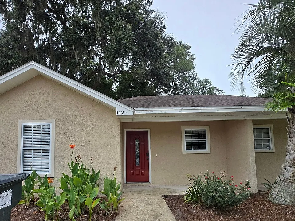 142 Leeswood Cir